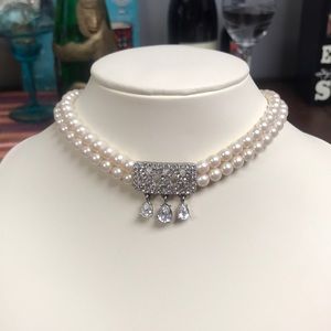 Vintage “pearl” ? necklace